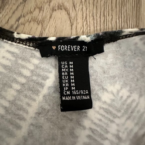 Tie Dye Side Tie Knit Dress - Picture 2 of 4